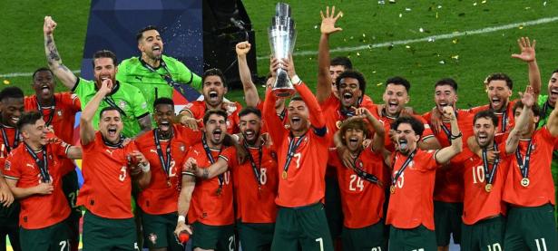 1xbet体育官网app-葡萄牙大胜土耳其，晋级欧洲杯半决赛