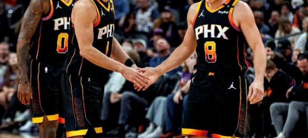 1xbet体育登录-爵士主场击败太阳，继续保持联盟最佳战绩