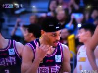 1xbet体育官网入口-在广东队赛场上演CBA季后赛，三杀，引发教练席炸锅的简单介绍