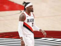 开拓者不敌爵士，遭遇连败