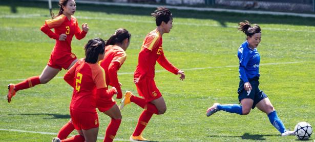 1xbet体育网站-包含女子足球赛中，中国队展现出色赢得比赛的词条