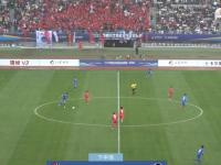 包含聚焦胜负之争，强队对决激起球迷看点无限的词条