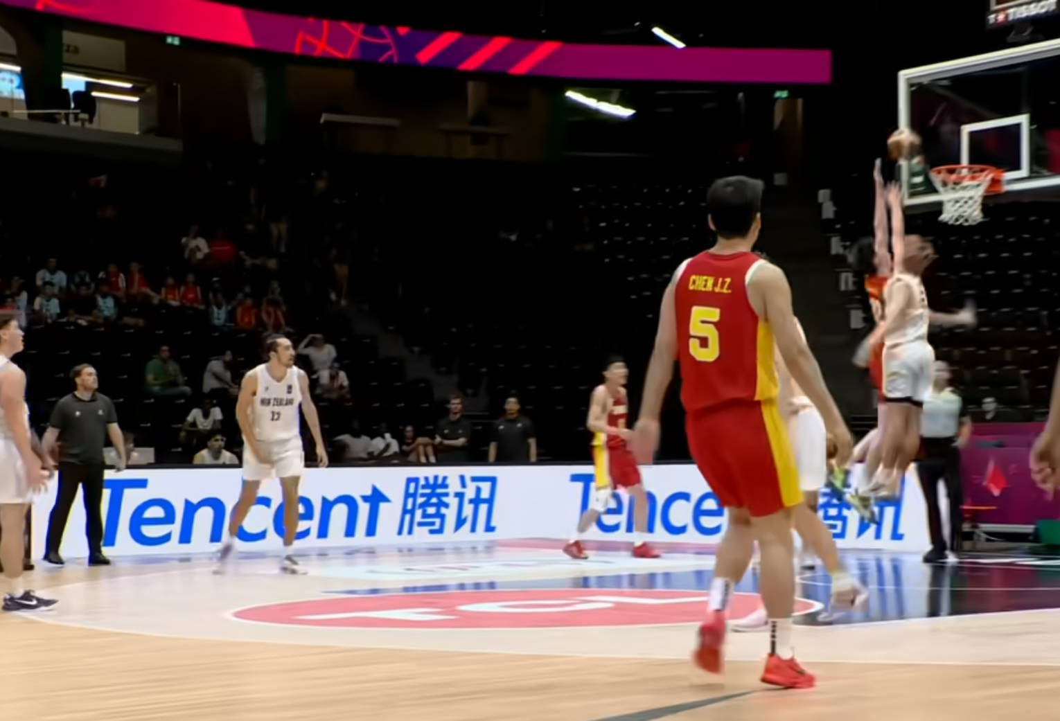 广东队爆发神级表现,全国篮球锦标赛被彻底压制,逆转的简单介绍 广东队爆发神级表现,全国篮球锦标赛被彻底压制,逆转的简单介绍