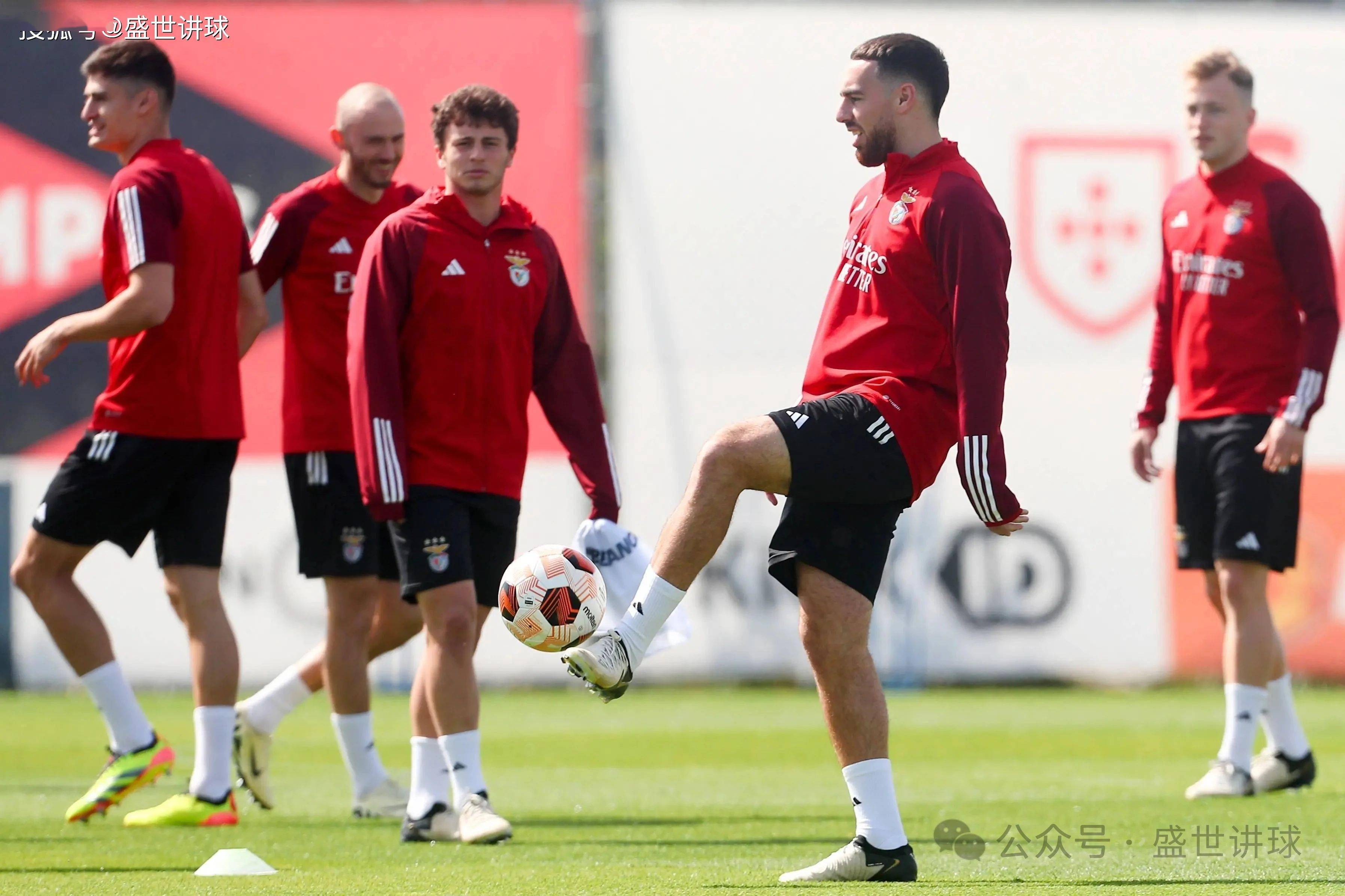 摩纳哥主场战胜阿米尔，积分榜上升的简单介绍