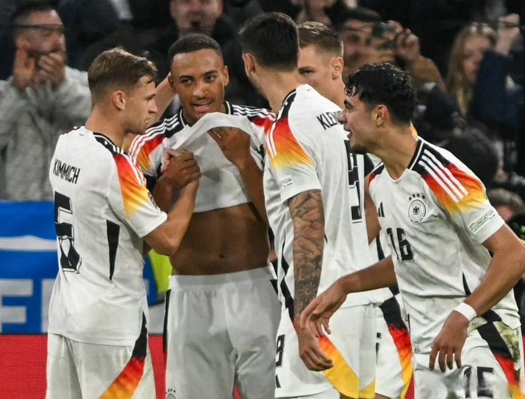 包含精彩进球！球员技艺纷呈，助球队斩获胜利的词条