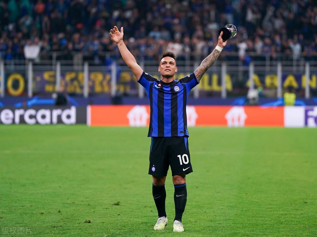 匈牙利中场获得球队队长袖标