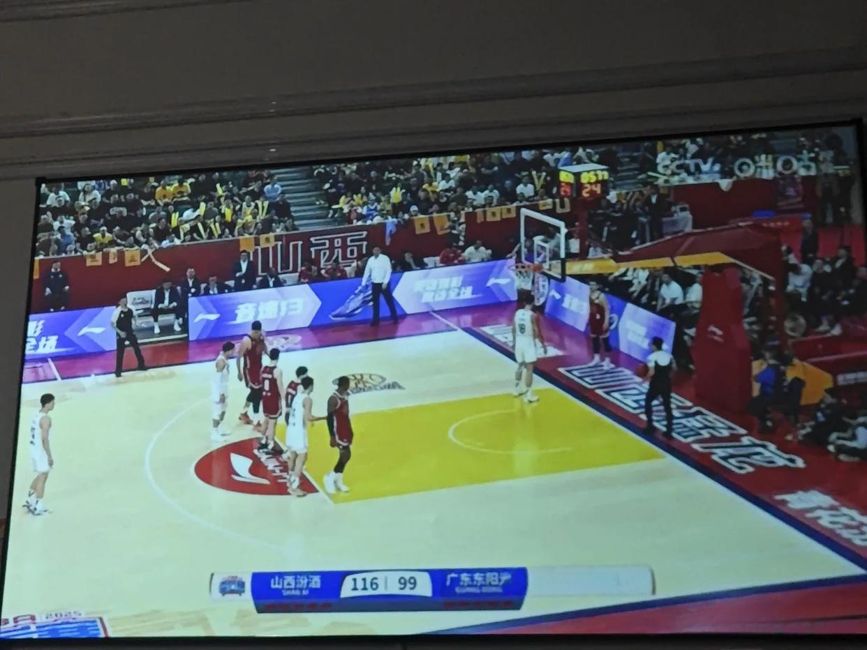 山西队遭遇福建队强劲阻击，卓有成效