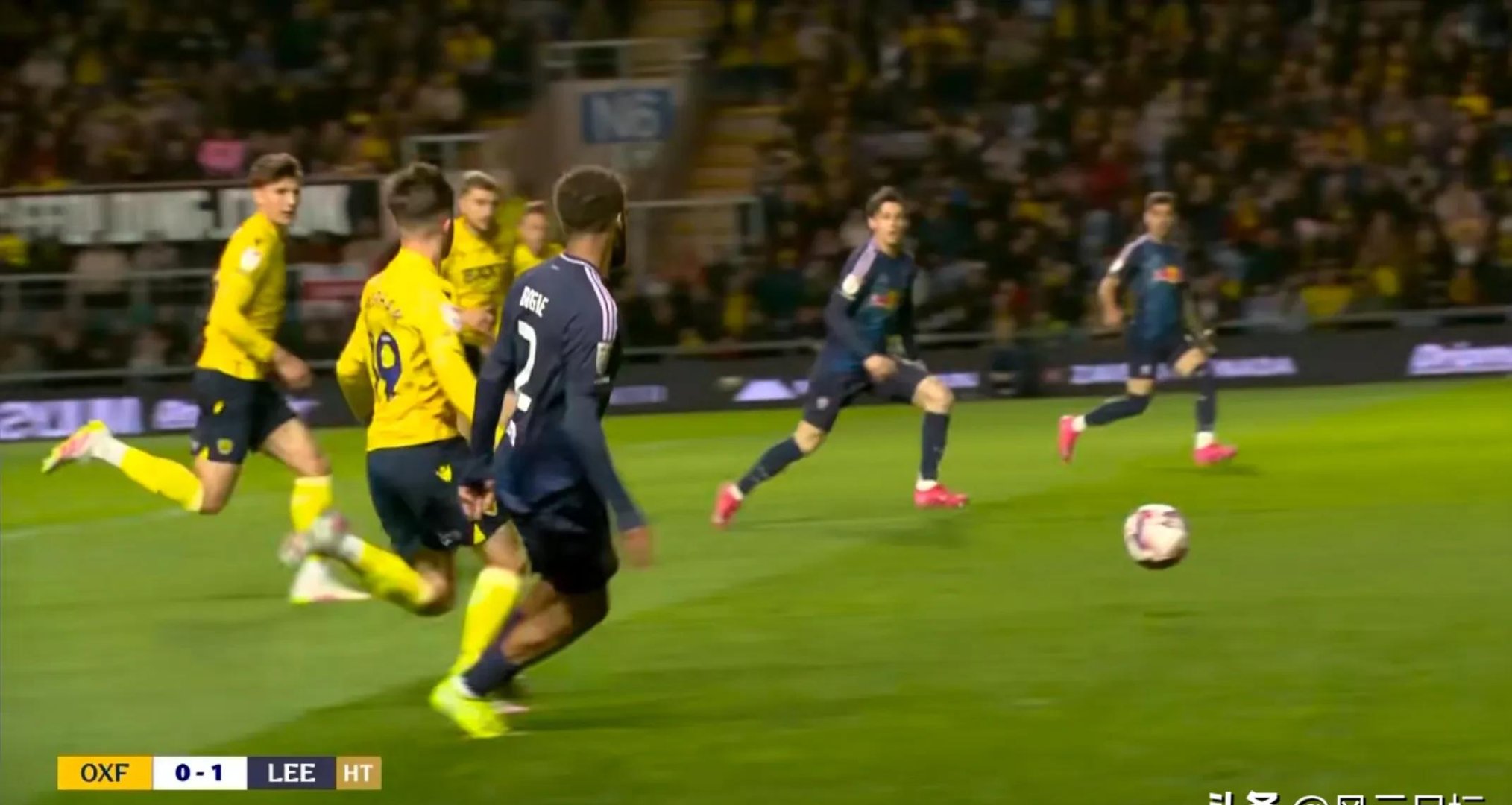 包含世界目光聚焦在欧洲足球舞台上，激战即将上演的词条