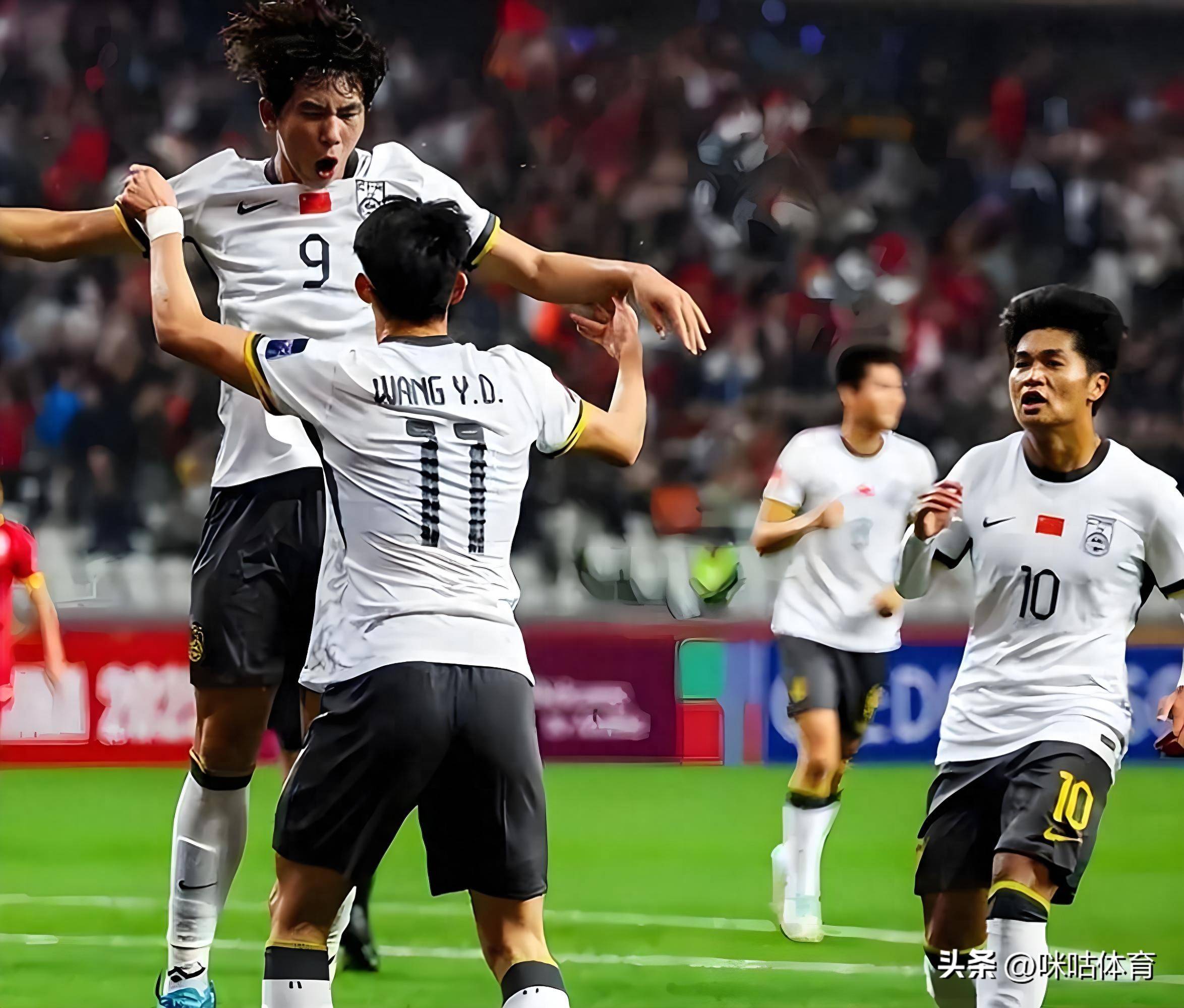 亚洲俱乐部足球赛场上发生激情对抗