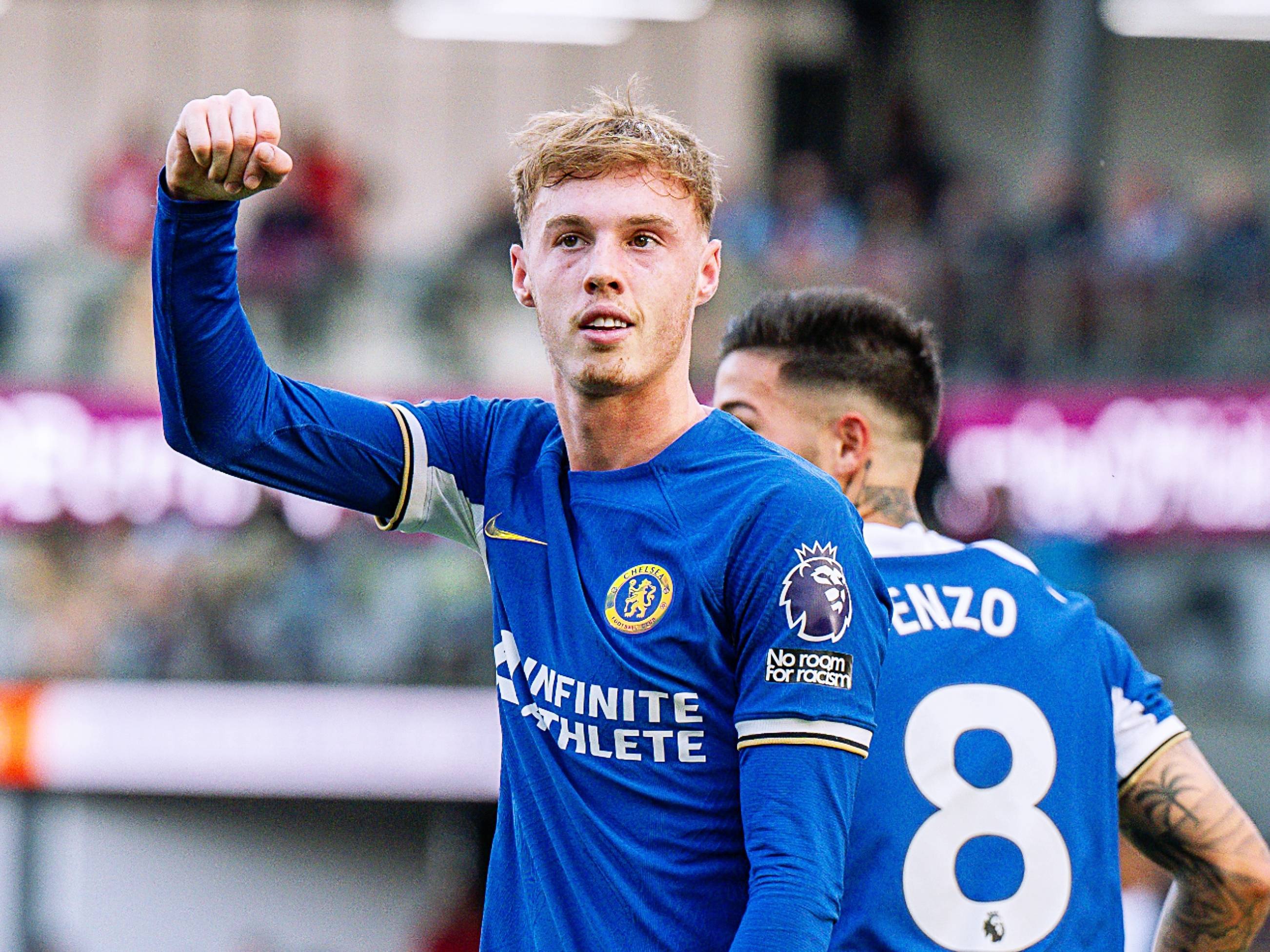 关于利物浦在关键时刻逼平切尔西，保持不败走势的信息