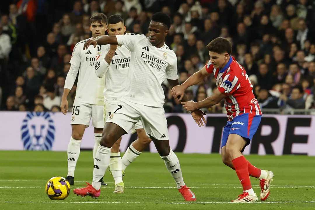 皇家马德里对阵曼联，战术犹如脱缰野马的简单介绍