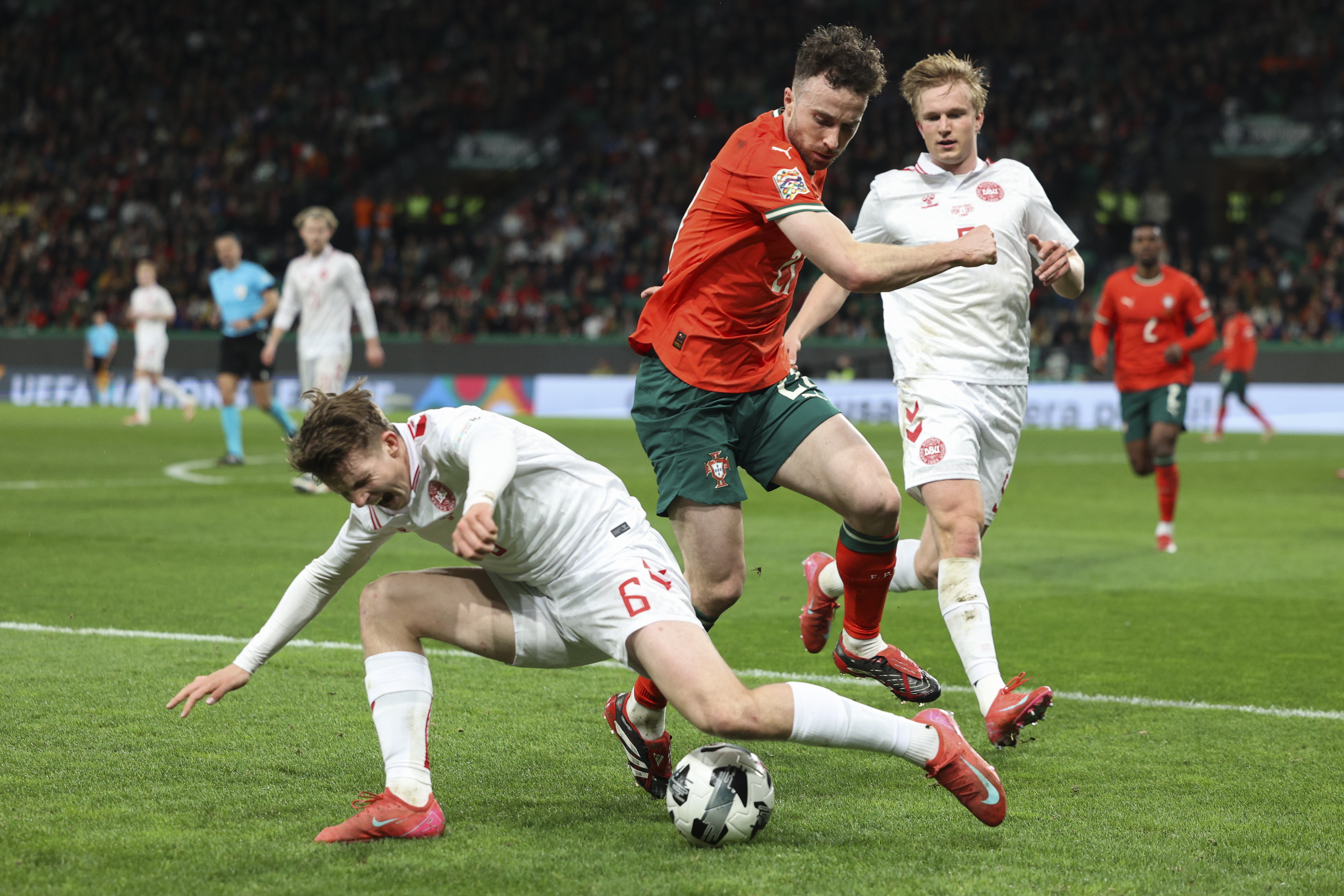 关于葡萄牙勇士舍命晋级，闯入欧冠半决赛的信息