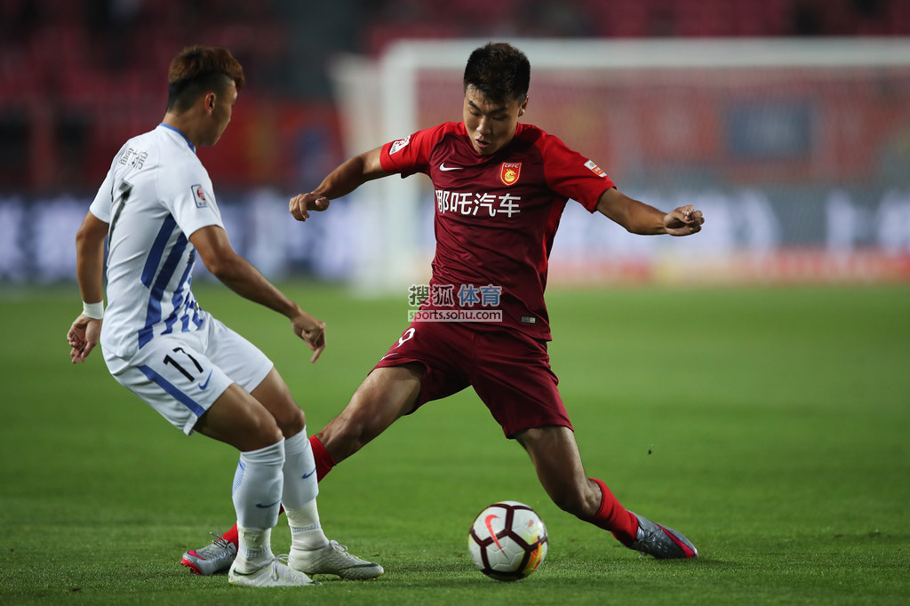 广州富力客场遭遇河北华夏幸福逆转，遗憾失利