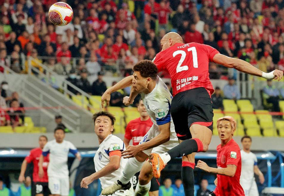 斯旺西新帅屡次战术调整，球队迎契机的简单介绍