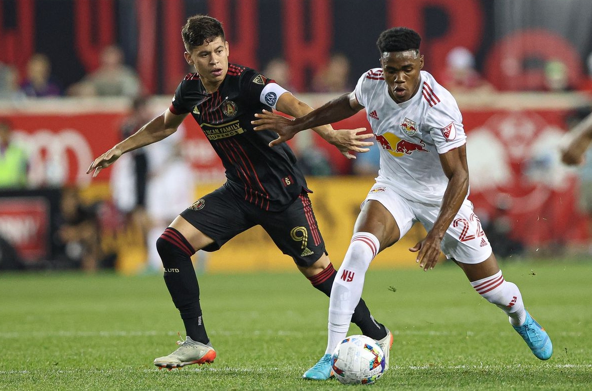 关于亚特兰大客场胜利，镇守主场形势不俗的信息