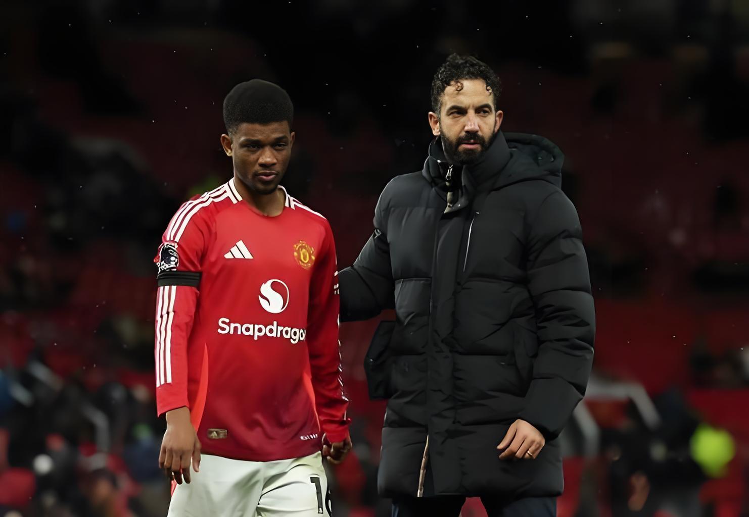 埃弗顿客场战平曼联,士气大振的简单介绍 埃弗顿客场战平曼联,士气大振的简单介绍