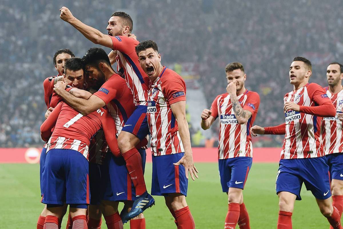 意甲比赛精彩不断,观众席欢呼连连的简单介绍 意甲比赛精彩不断,观众席欢呼连连的简单介绍