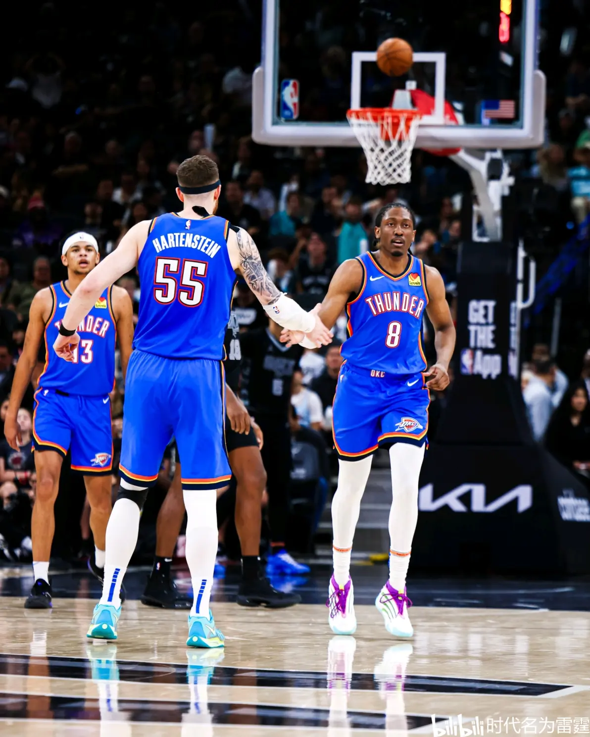 猛龙转战洛杉矶不敌湖人，全队团队篮板落后导致失利的简单介绍