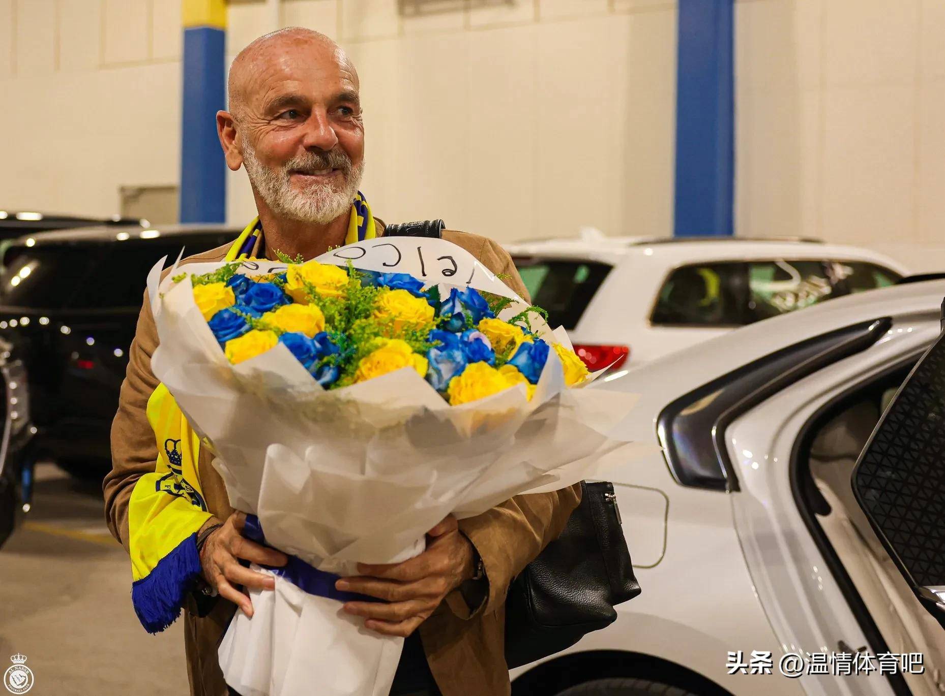 佛罗伦萨新任主帅上任，展望未来发展的简单介绍