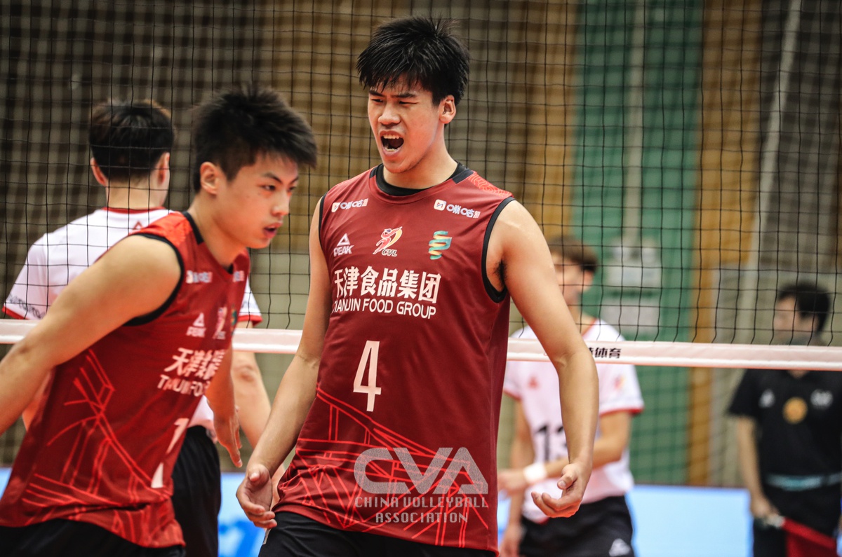 强强对话，两队硬碰硬，全场激烈比拼的简单介绍