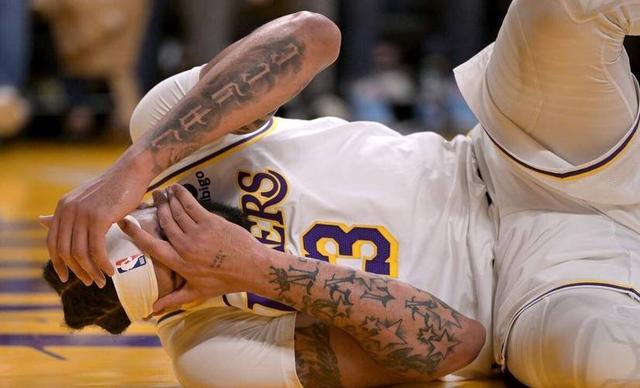 76人战胜独行侠，喜迎两连胜的简单介绍